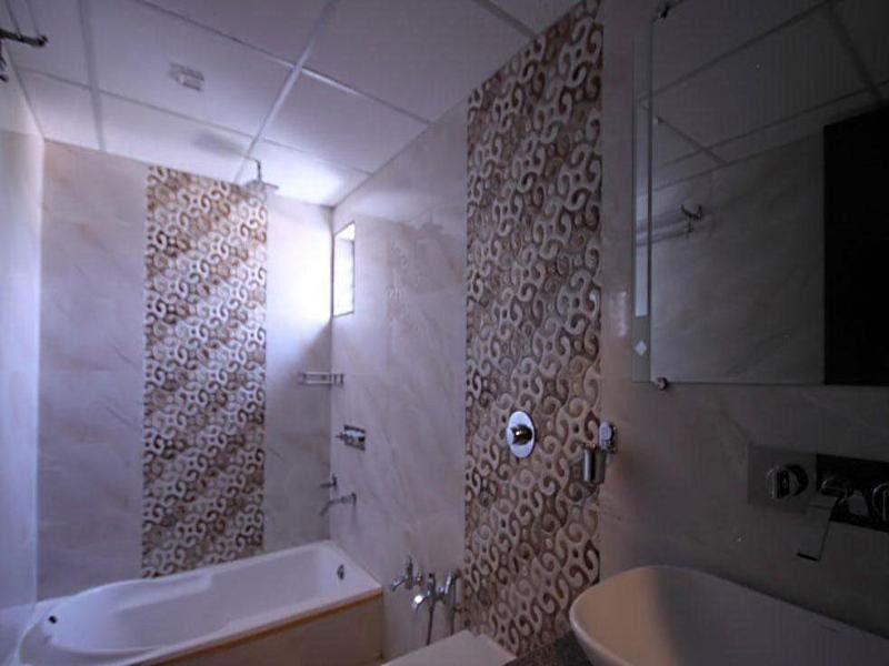 Hotel Ashray Inn Ahmedabad Bagian luar foto